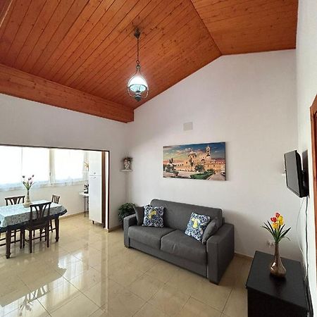 Le Trottole Apartment Palermo Esterno foto