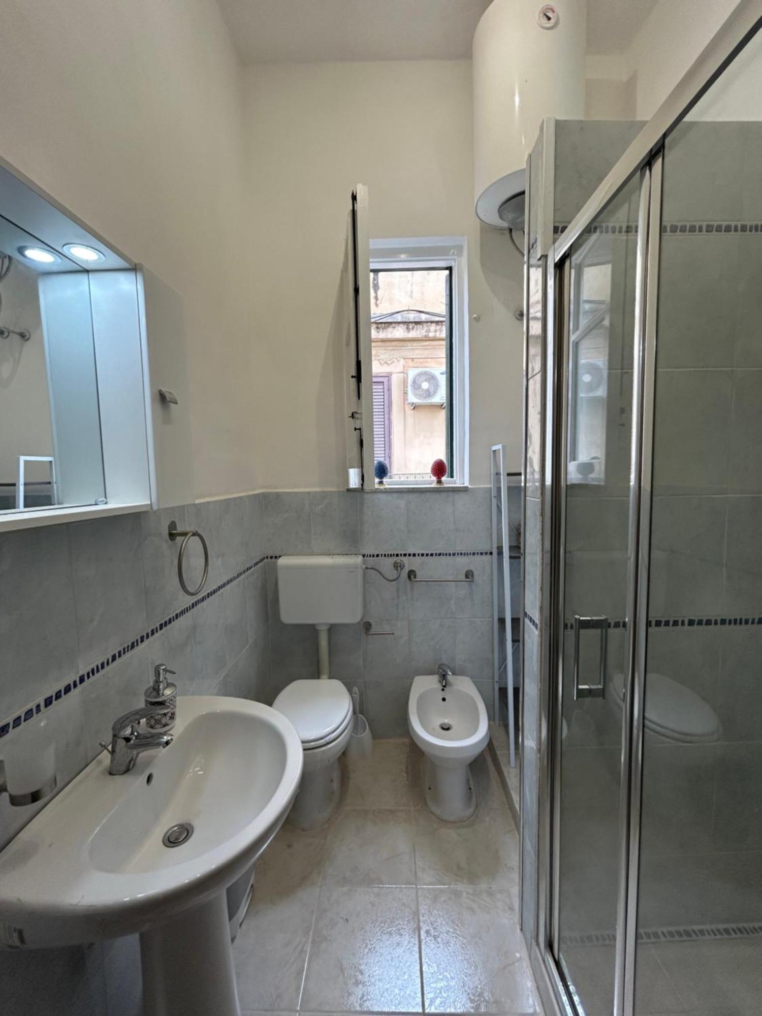 Le Trottole Apartment Palermo Esterno foto